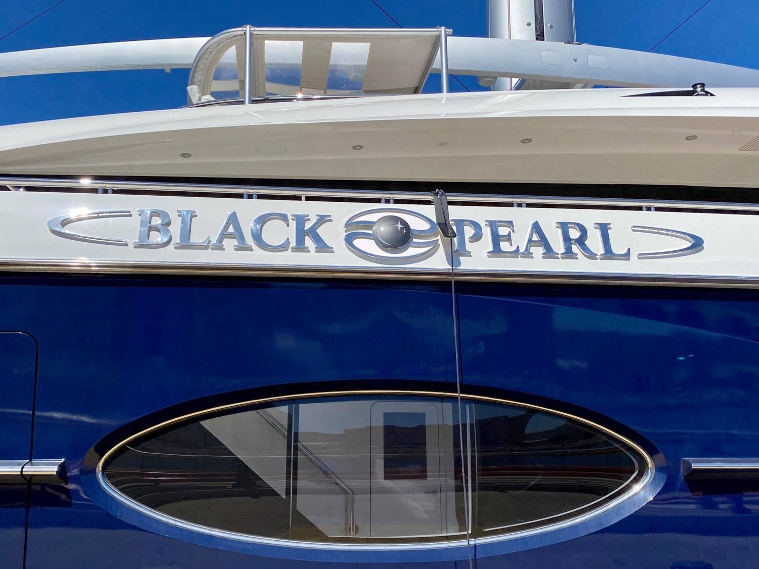 sailing yacht black pearl interior