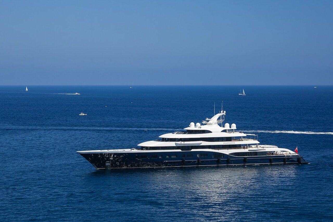 Yacht, c'è il Symphony, del proprietario di Louis Vuitton