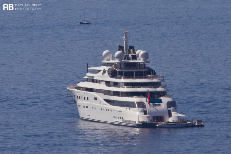 sheikh mansour bin zayed yacht