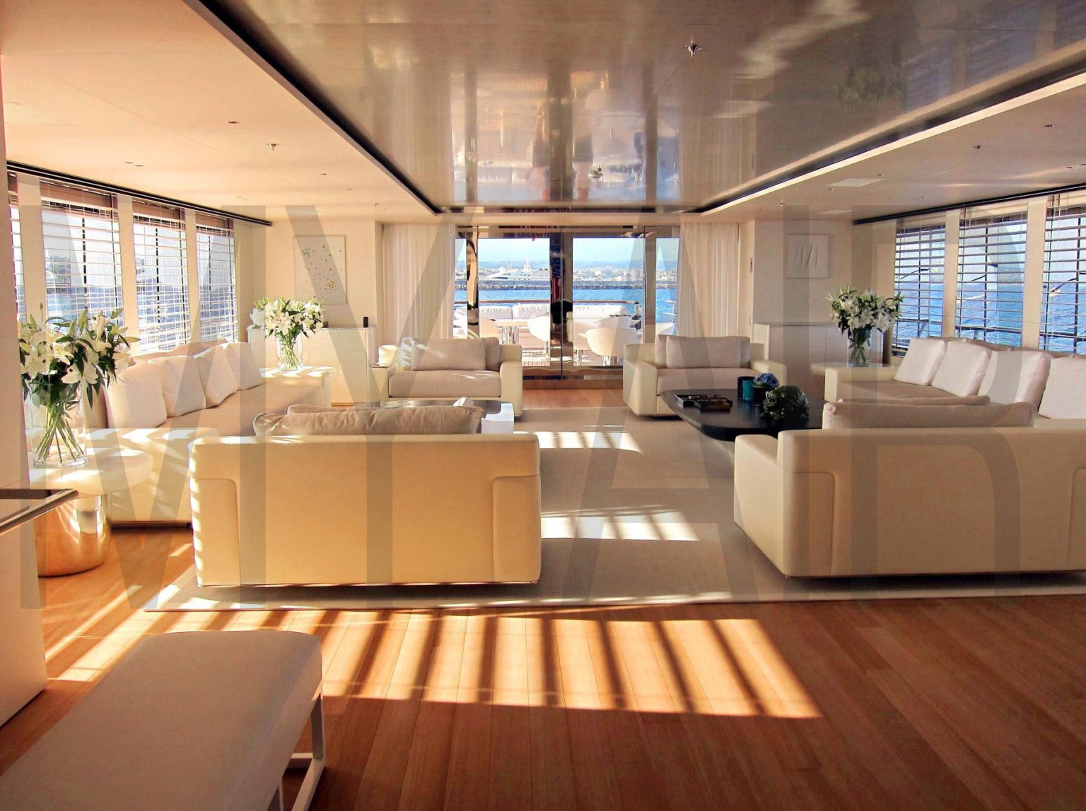 air valletta yacht interior