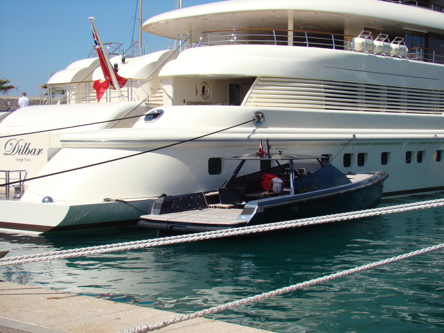 yacht sale bahrain