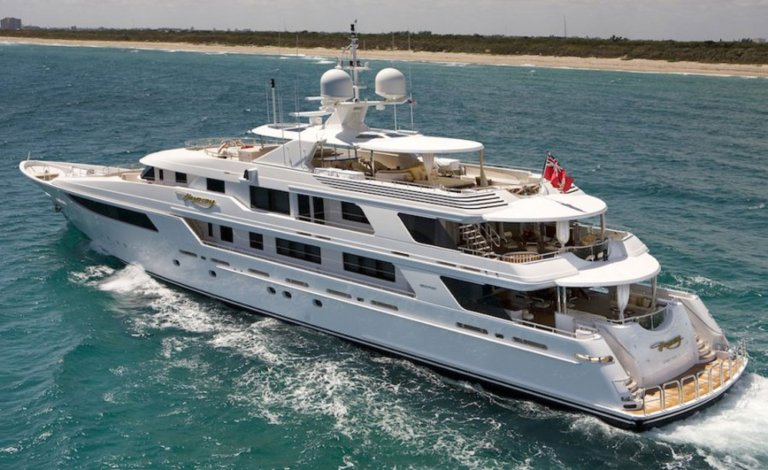 motor yacht calex