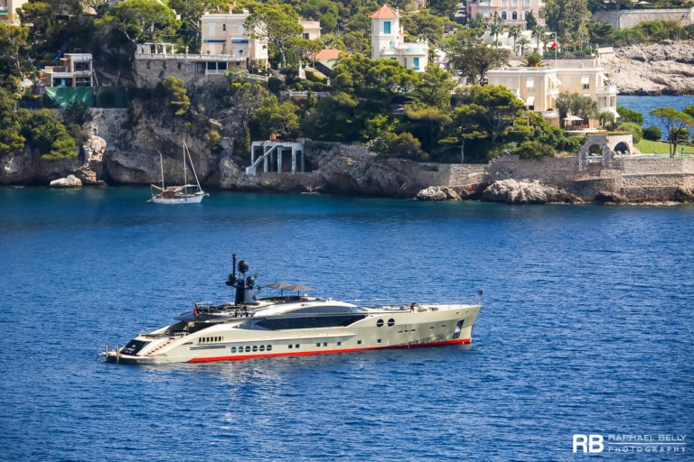 Inside DB9 Yacht • Palmer Johnson • 2010 • Value $20M • Owner John Rosatti