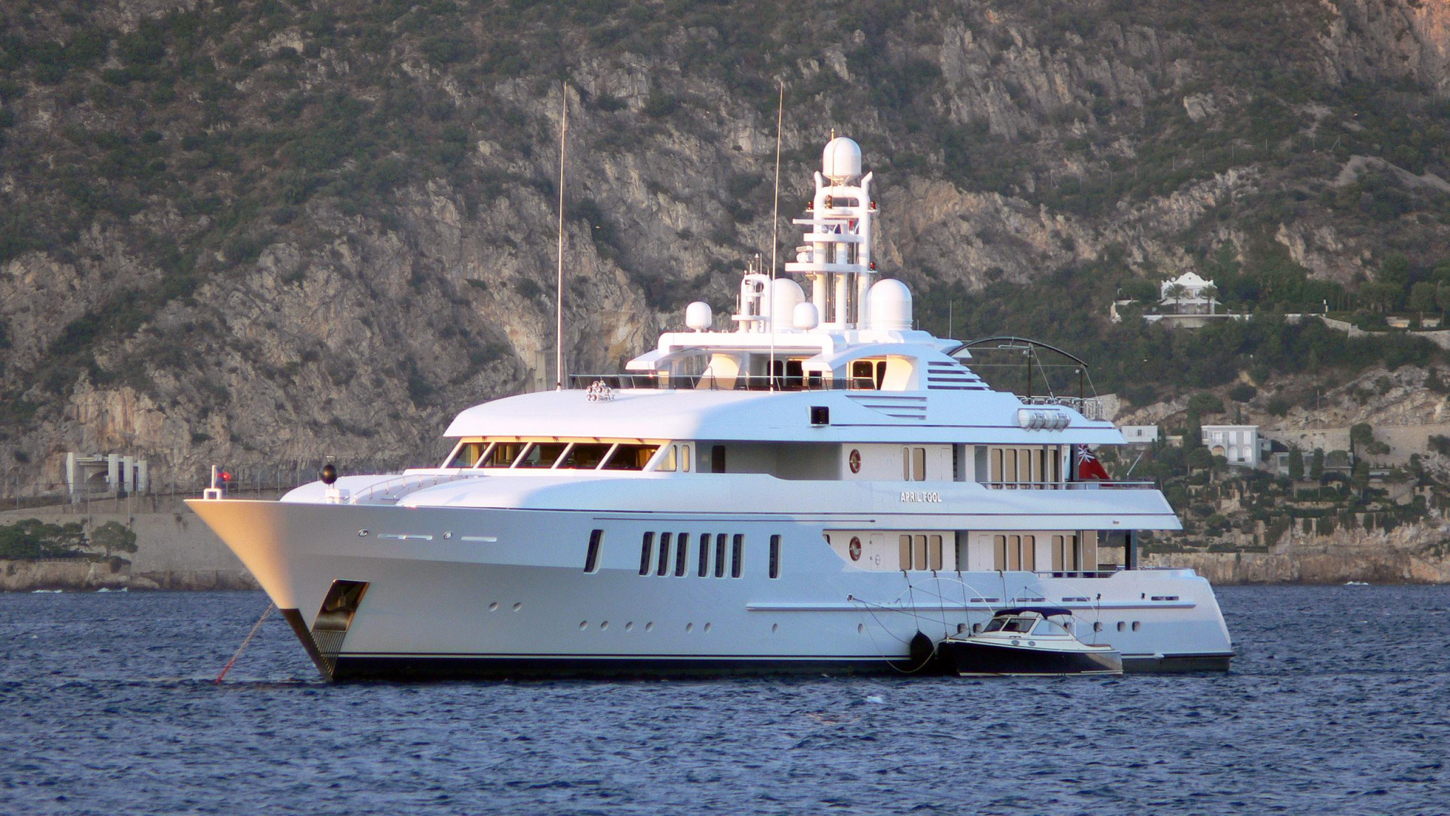 SANFORD WEILL • Net Worth $1 Billion • House • Yacht • Private Jet