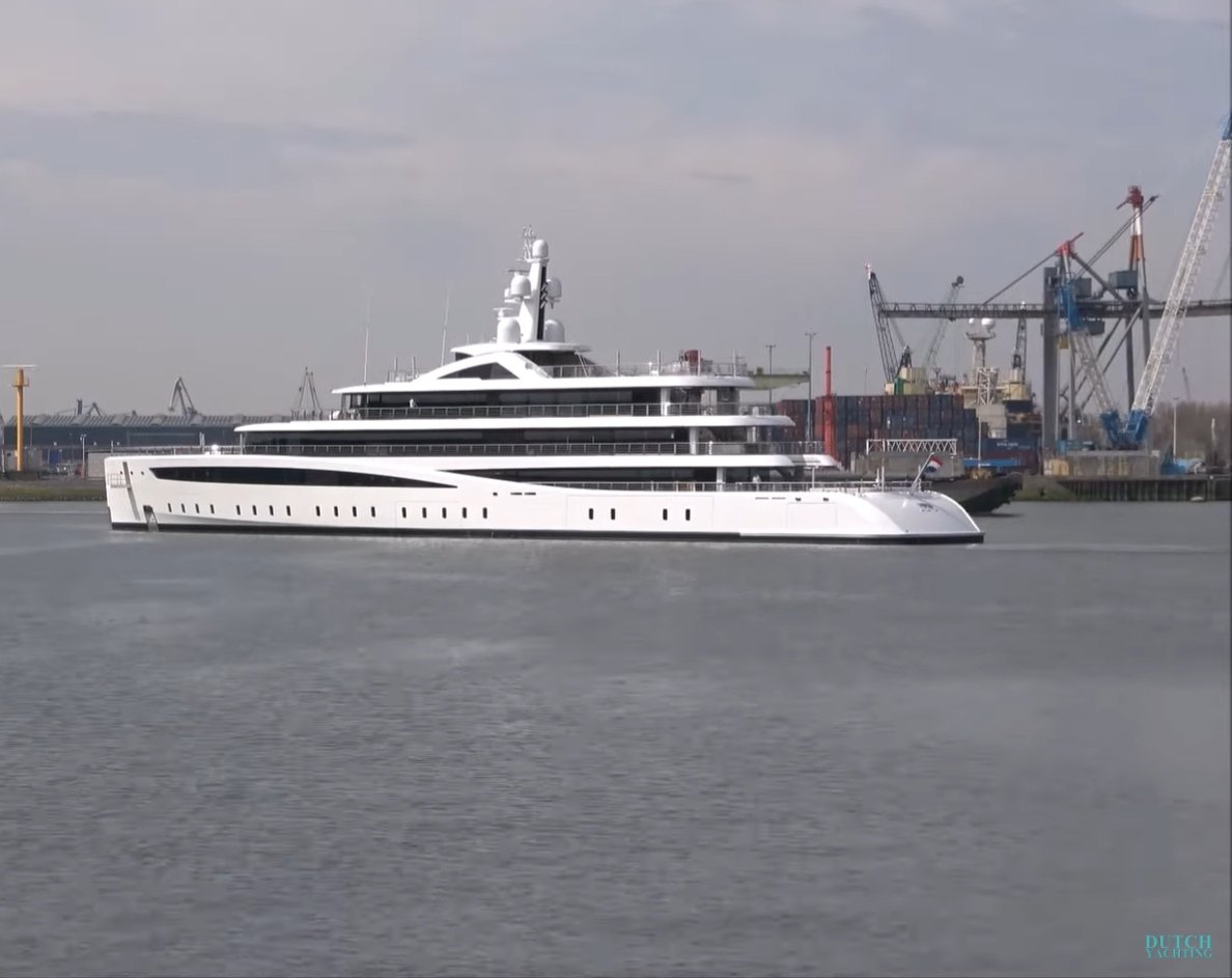 yacht named viva