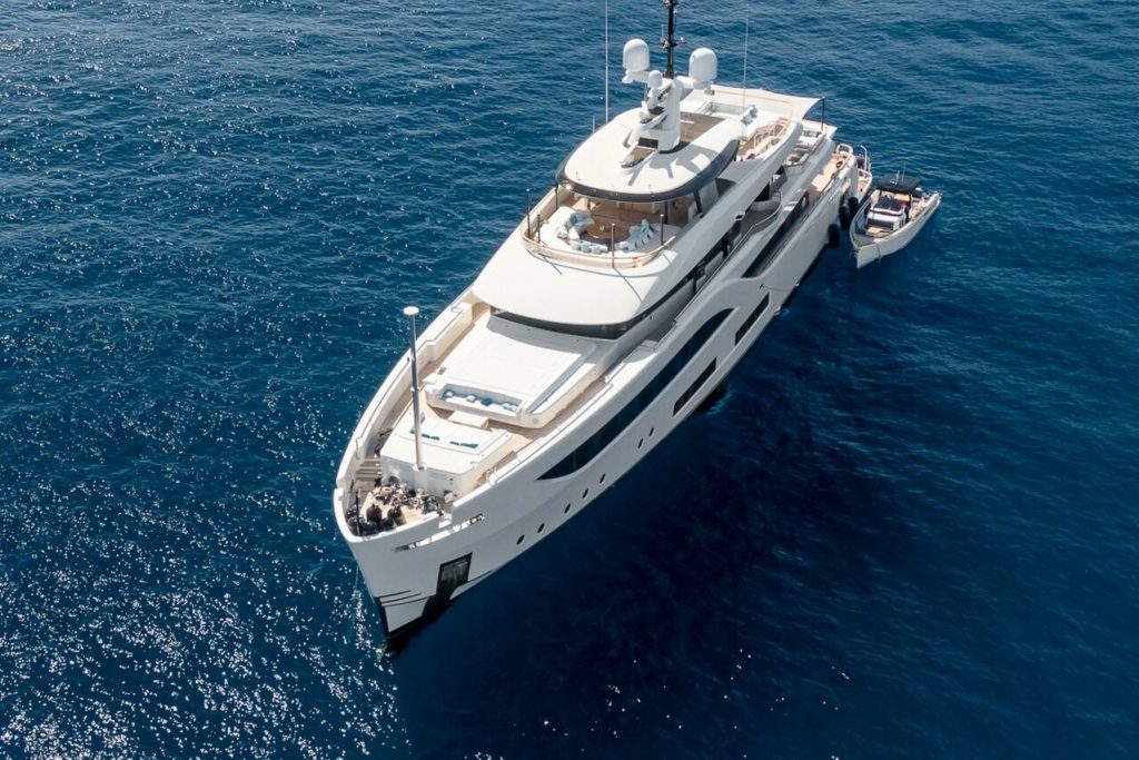 c yacht proprietario