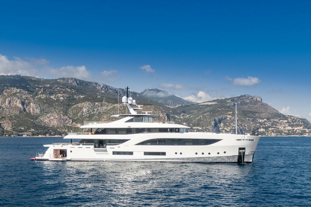 c yacht proprietario