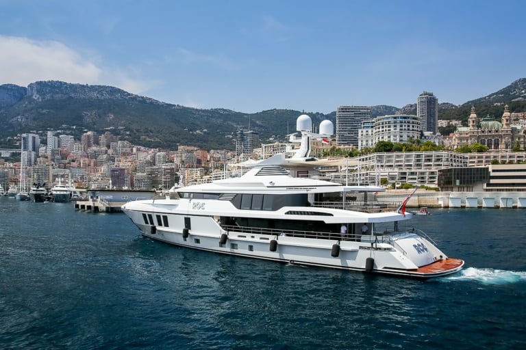 luxusyacht roe