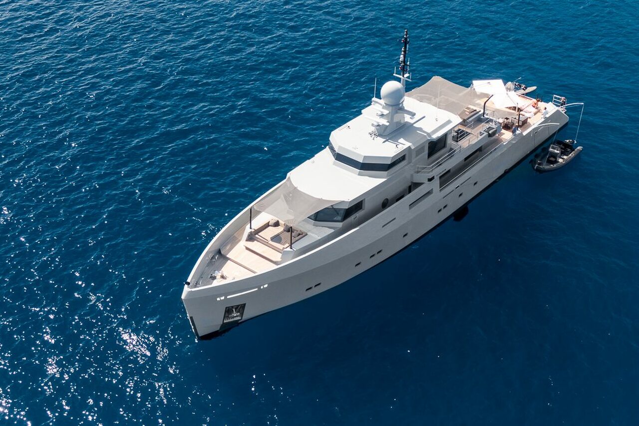 CYCLONE Yacht • European Millionaire $15M Superyacht