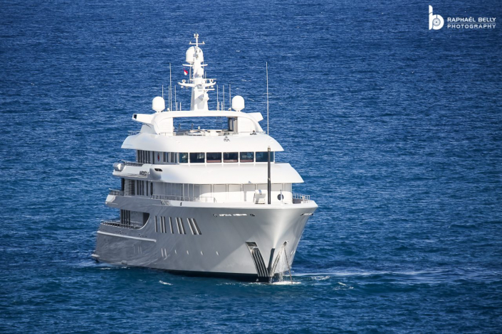 invictus yacht owner net worth