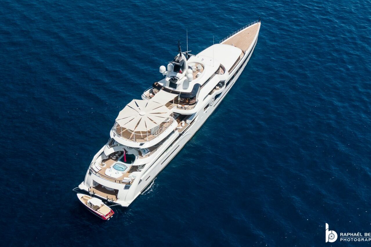 LADY S Yacht • Dan Snyder $180M Superyacht