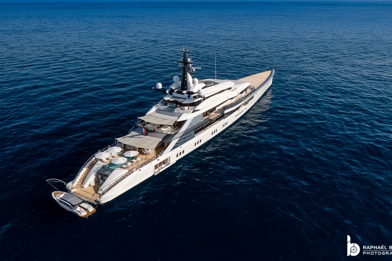 BRAVO EUGENIA Yacht • Jerry Jones $225M Superyacht