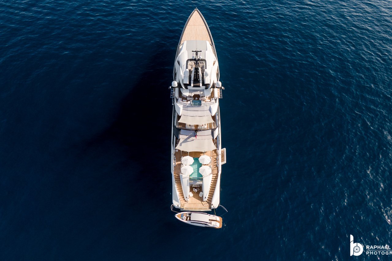 BRAVO EUGENIA Yacht • Jerry Jones $225M Superyacht