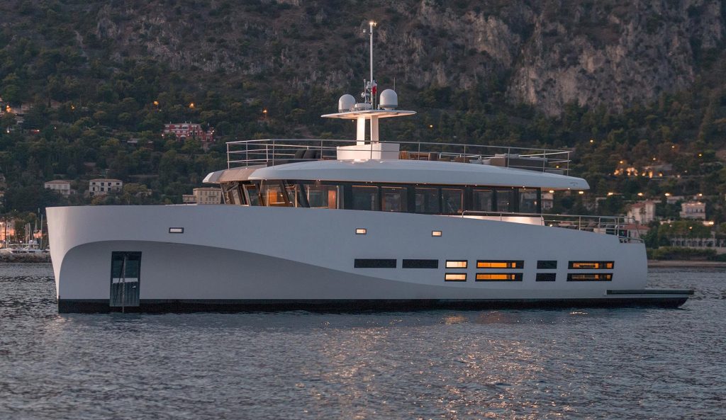 alexei kuzmichev yacht