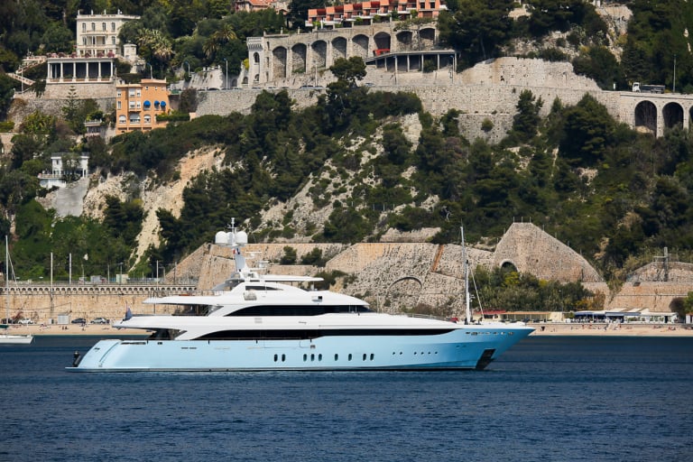 superyacht vertigo owner