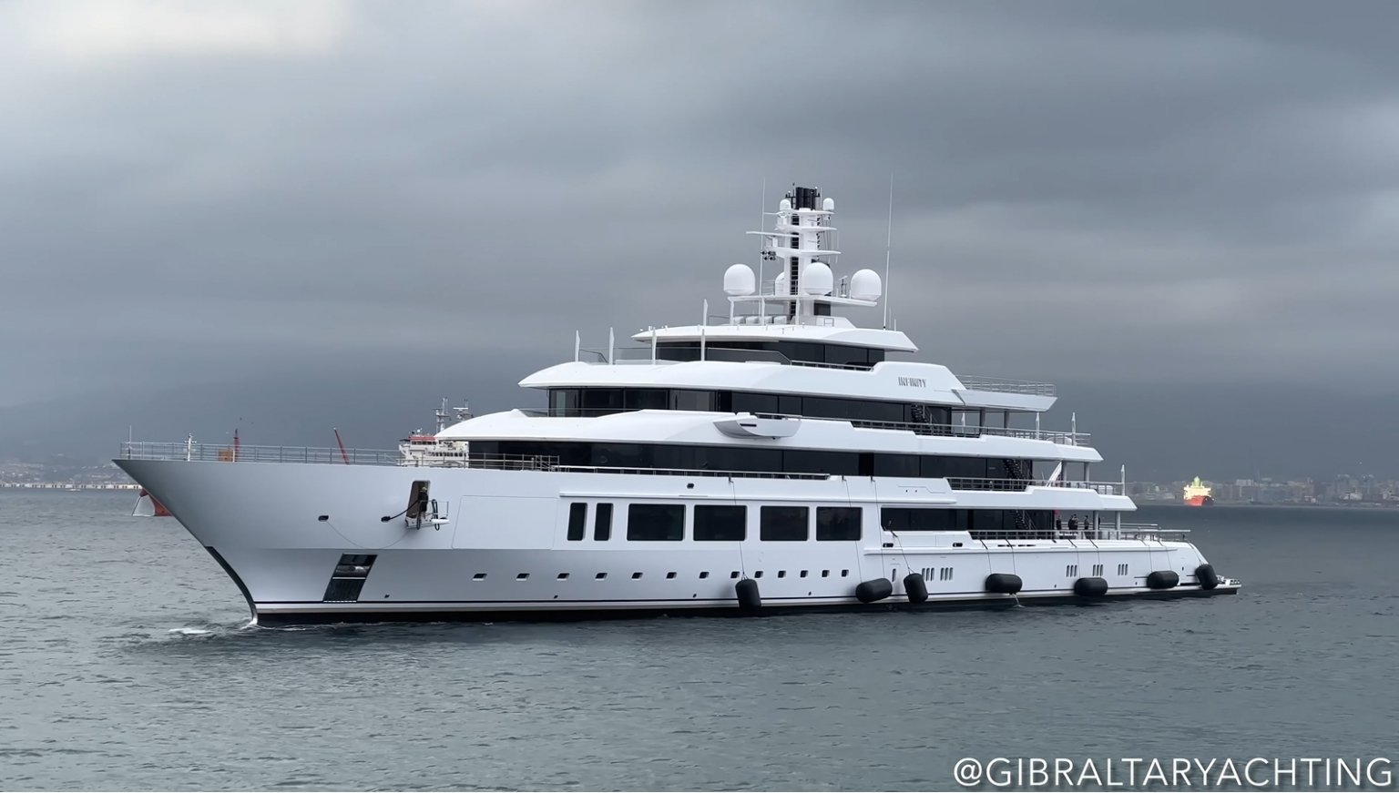 INFINITY Yacht • Eric Smidt $300M Superyacht