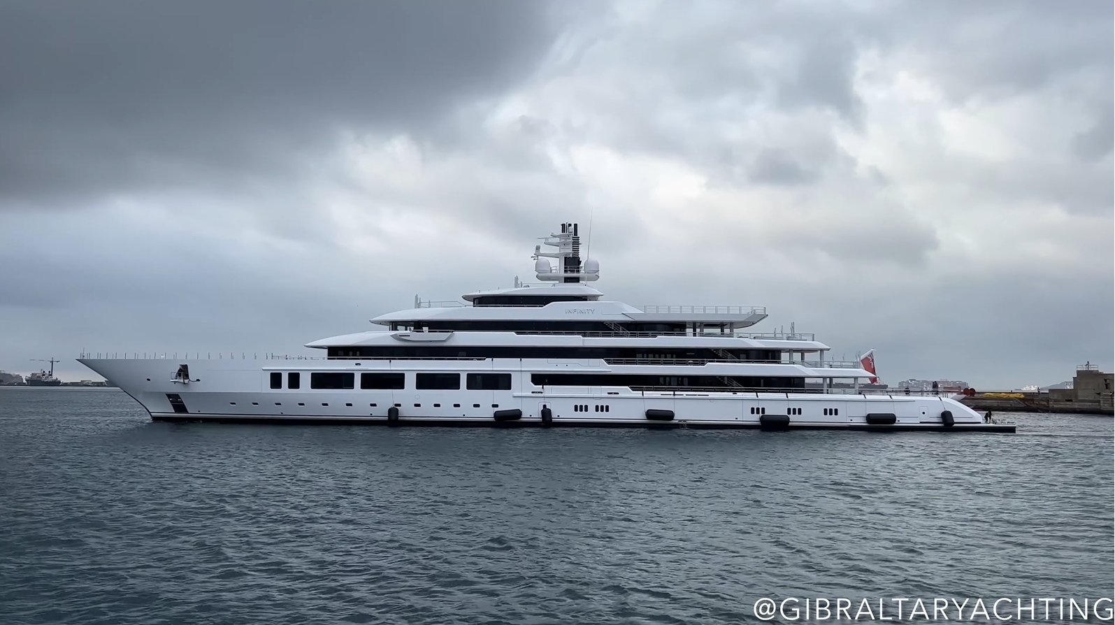 INFINITY Yacht • Eric Smidt $300M Superyacht