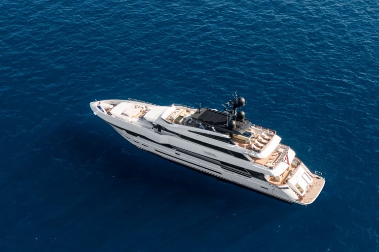 motor yacht parillion owner