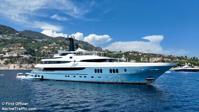 motor yacht scott free owner