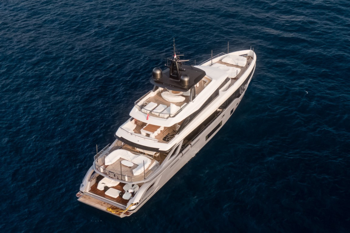 SHABBY Yacht • European Owner $19M Superyacht