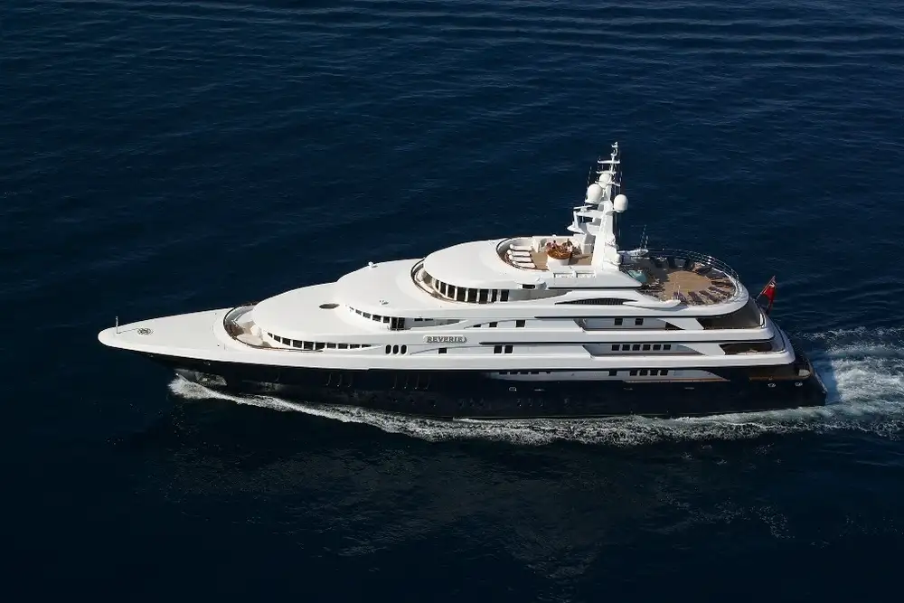 freedom benetti yacht owner