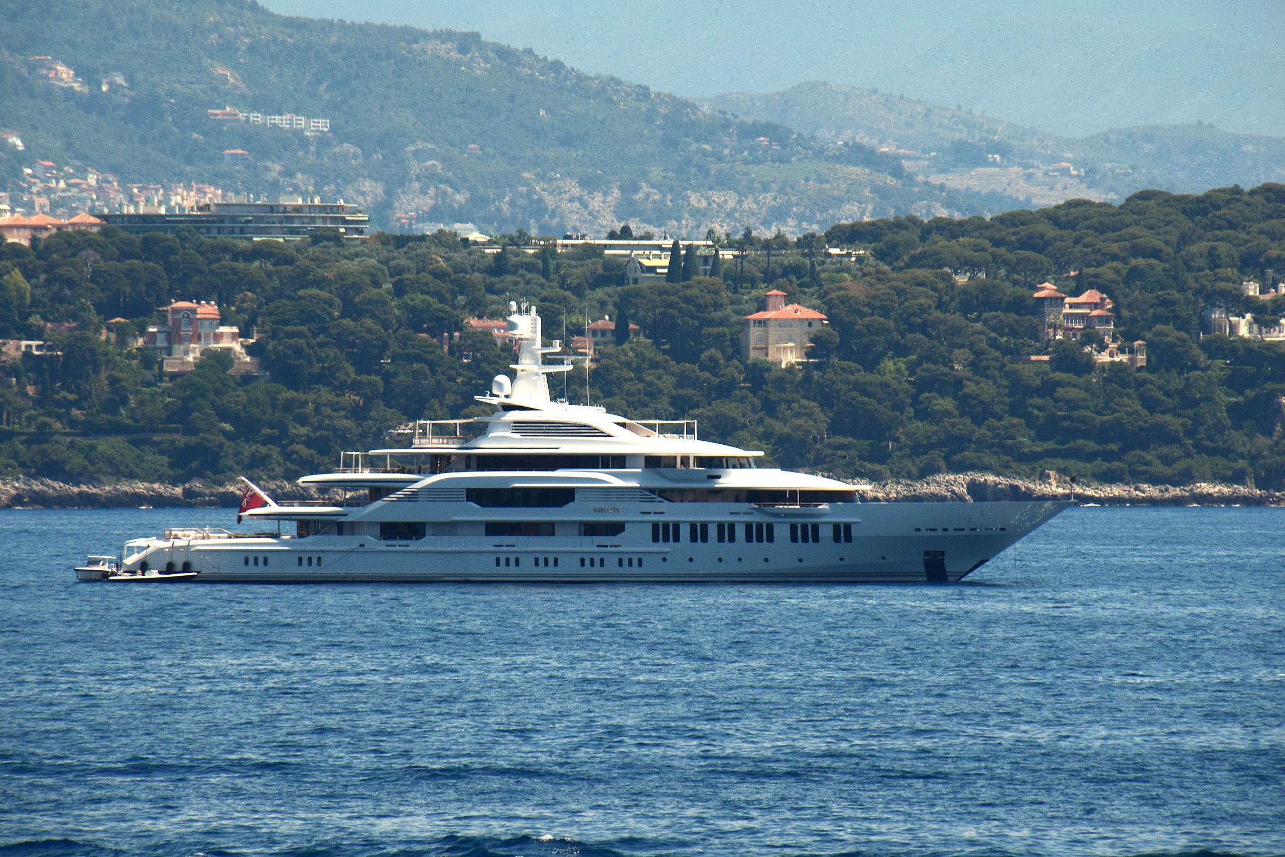 jk rowling motor yacht