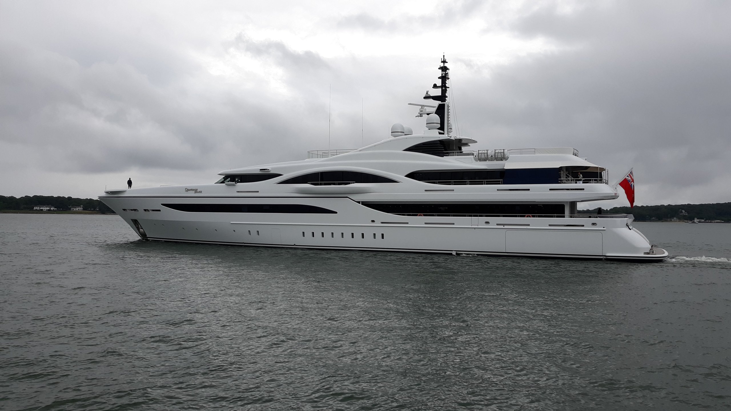 Яхта QUANTUM OF SOLACE • Tej Kohli $58 Million Superyacht